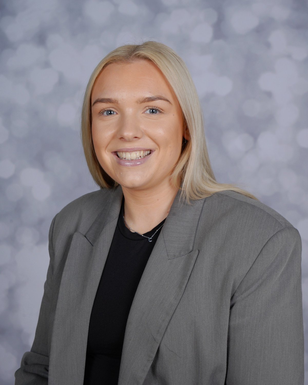 Cameron Richardson's team photo'