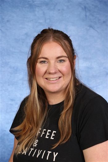 Miss A Holmes's team photo'